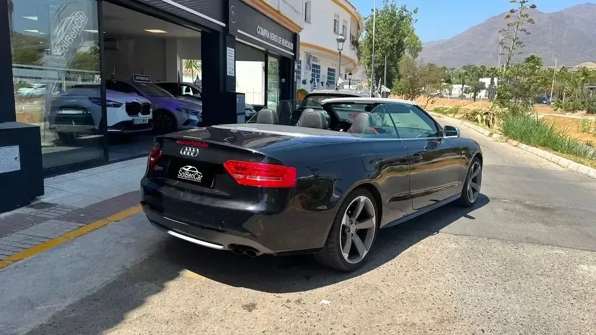Usado Audi A5 Cabriolet 333 CV (244 kW) 2012 Negro Descapotable