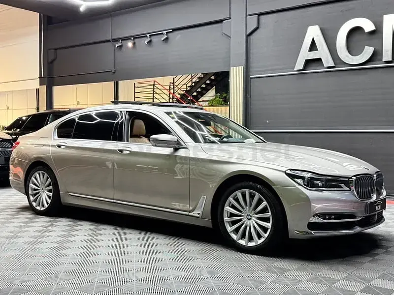 Usado BMW 740L 320 CV (235 kW) 2016 Beige Berlina