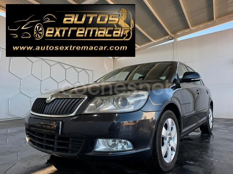 Negro Usado 2009 Skoda Octavia Berlina | 3599 € - Imagen 1/4