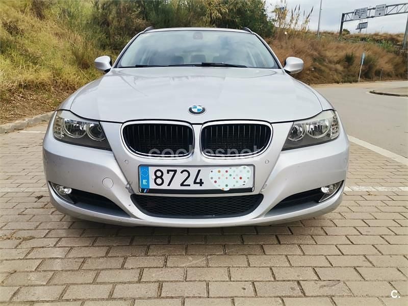 Gris / plata Usado 2010 BMW 318 Familiar | 5700 € (Buen precio) - Imagen 1/4