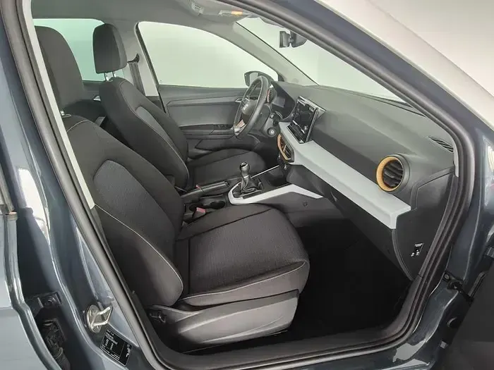 Usado Seat Arona Style 115 CV (84 kW) 2025 Azul SUV