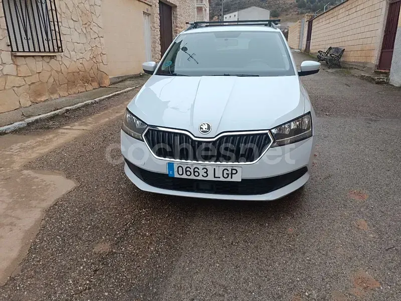 Usado Skoda Fabia Ambition 95 CV (69 kW) 2020 Blanco Utilitario