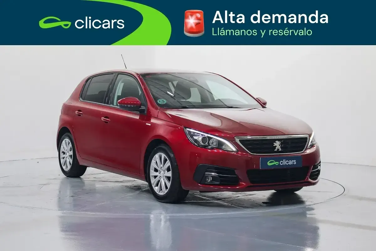 Usado Peugeot 308 Style 110 CV (80 kW) 2019 Rojo Berlina