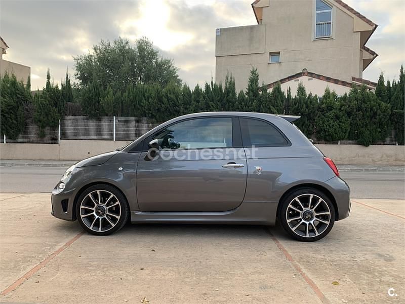 Usado Abarth 595 Turismo 165 CV (121 kW) 2019 Gris / plata Berlina