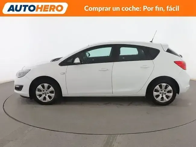 Usado Opel Astra Selective 110 CV (80 kW) 2015 Blanco Berlina