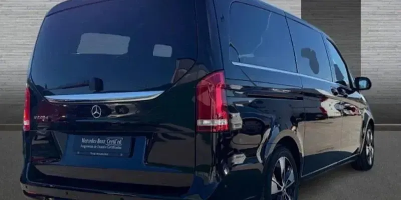 Usado Mercedes V220 Avantgarde 163 CV (119 kW) 2023 Negro Monovolumen