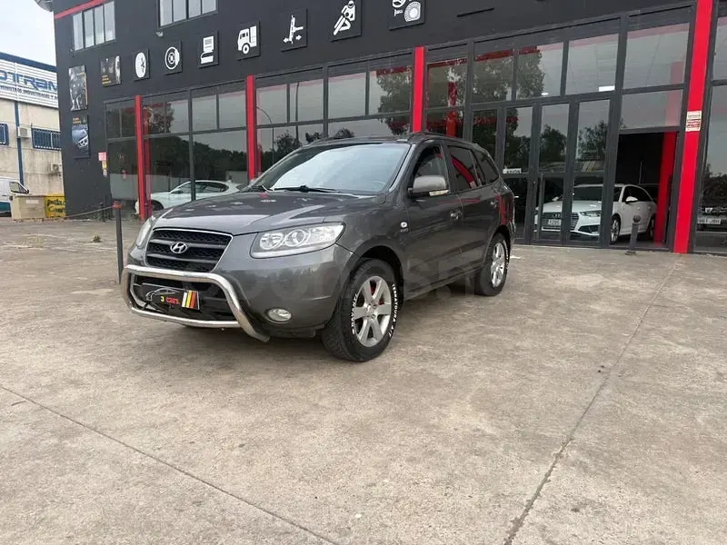 Usado Hyundai Santa Fe Style 155 CV (114 kW) 2010 Gris / plata SUV