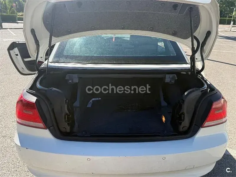 Usado BMW 325 Cabriolet 197 CV (144 kW) 2008 Blanco Descapotable