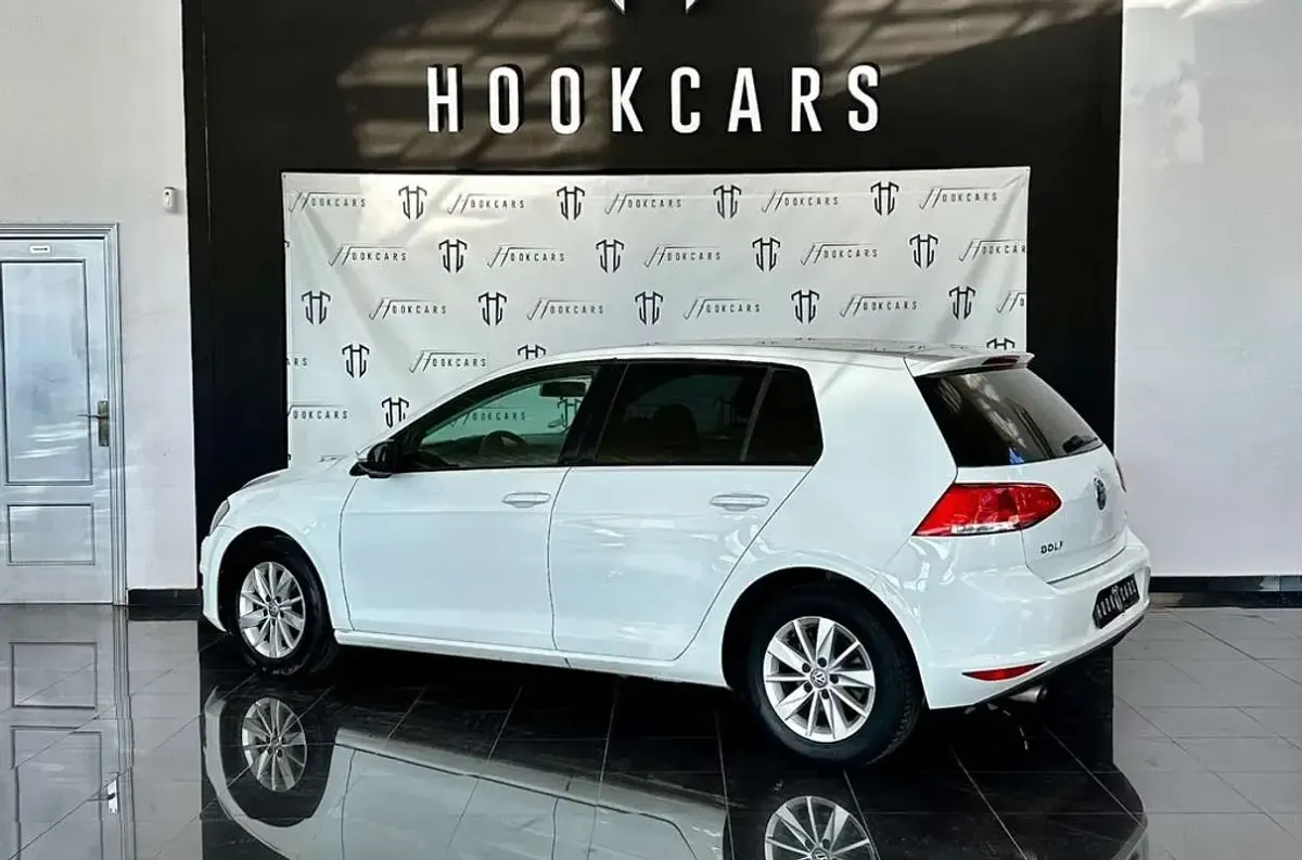 Usado VW Golf VII Business 110 CV (80 kW) 2016 Blanco Familiar