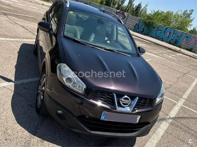 Usado Nissan Qashqai +2 Premium Edition 150 CV (110 kW) 2011 Violeta / lila SUV