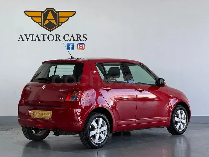Usado Suzuki Swift GL 92 CV (67 kW) 2009 Granate Utilitario