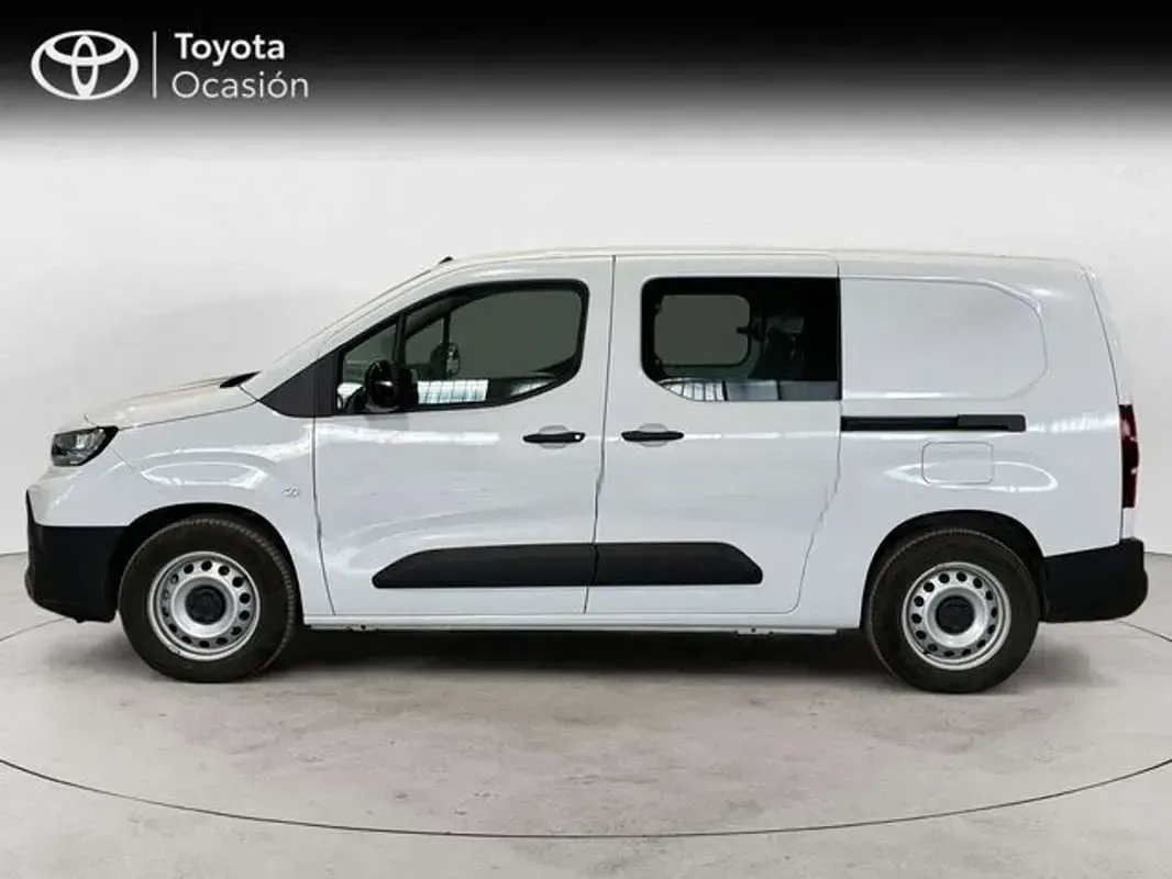 Usado Toyota Proace City City 50 kW (68 CV) 2025 Blanco Monovolumen