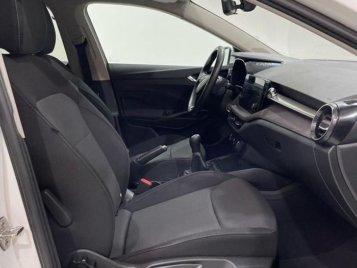 Usado Skoda Fabia Selection 95 CV (69 kW) 2024 Blanco Utilitario