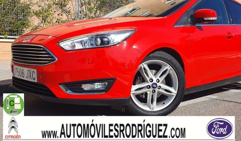 Rojo Usado 2017 Ford Focus Titanium Utilitario | 12.500 € (Precio justo) - Imagen 1/4