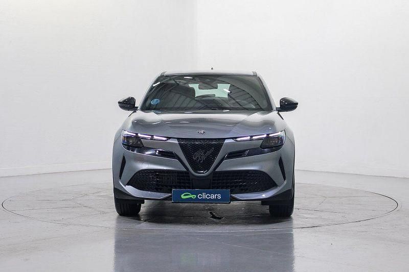 Usado Alfa Romeo Junior 136 CV (100 kW) 2025 Gris SUV