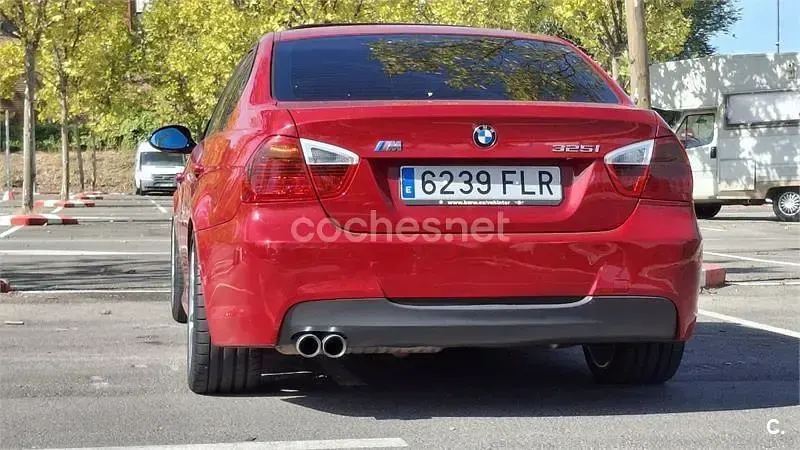 Usado BMW 325 M Sport 218 CV (160 kW) 2007 Rojo Berlina