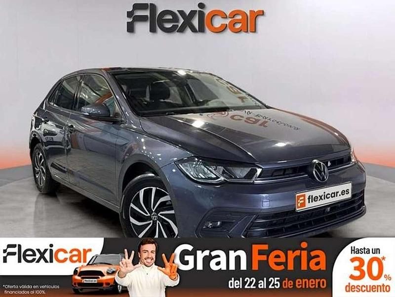 Gris Usado 2022 VW Polo R-line Utilitario | 17.490 € (Precio justo) - Imagen 1/4