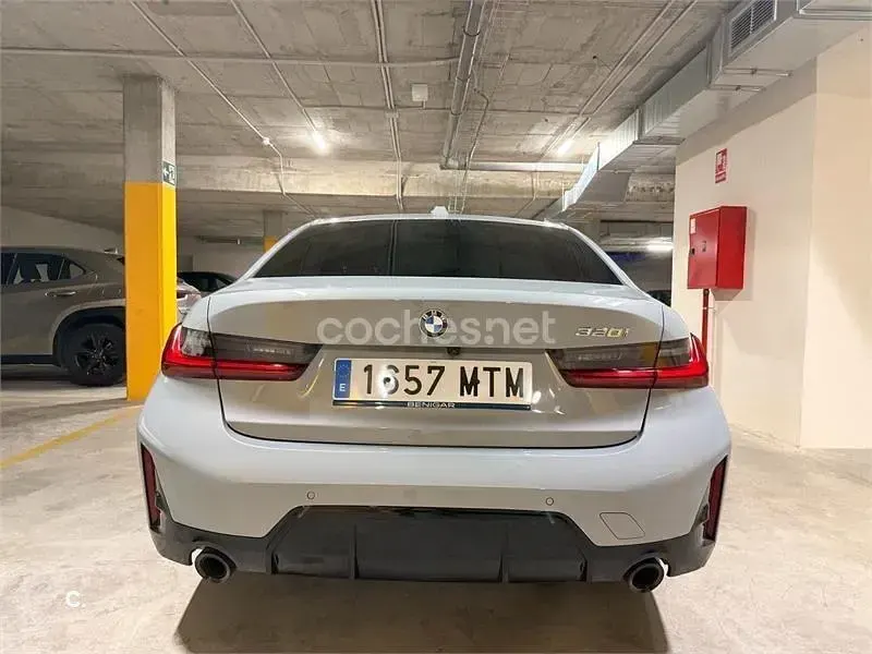 Usado BMW 320 184 CV (135 kW) 2024 Gris / plata Berlina