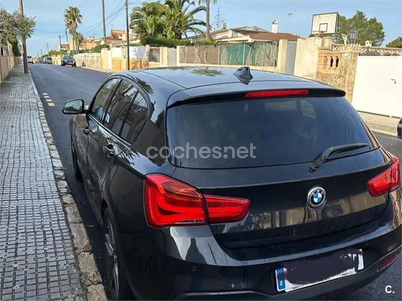 Usado BMW 118 150 CV (110 kW) 2017 Negro Utilitario