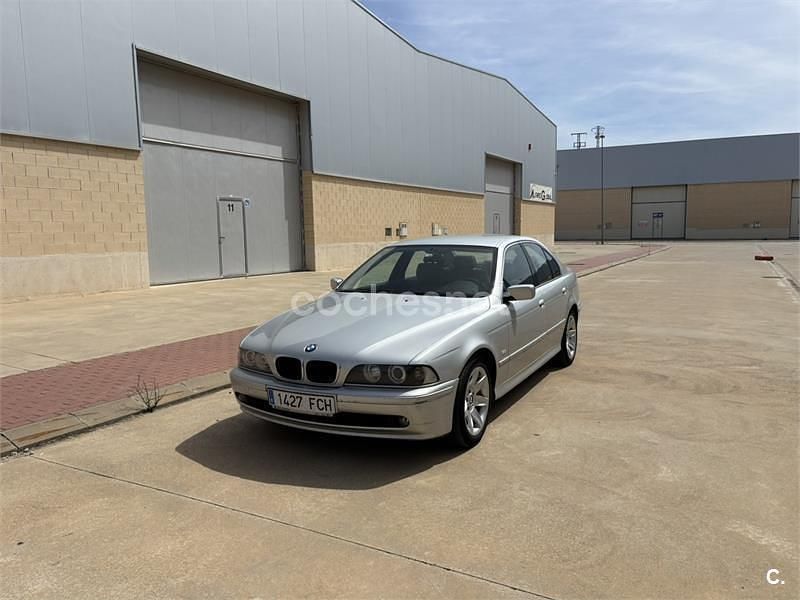 Gris / plata Usado 2003 BMW 530 Familiar | 5500 € (Un poco caro) - Imagen 1/4