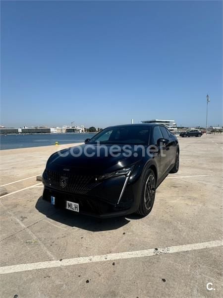 Negro Usado 2023 Peugeot 408 GT GT Berlina | 25.500 € (Precio justo) - Imagen 1/4