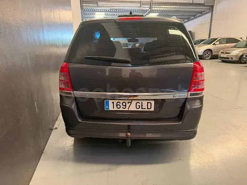 Usado Opel Zafira Energy 120 CV (88 kW) 2009 Gris / plata Monovolumen