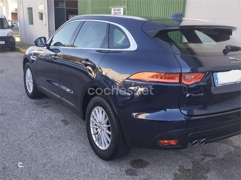 Usado Jaguar F-Pace Pure 180 CV (132 kW) 2018 Azul SUV