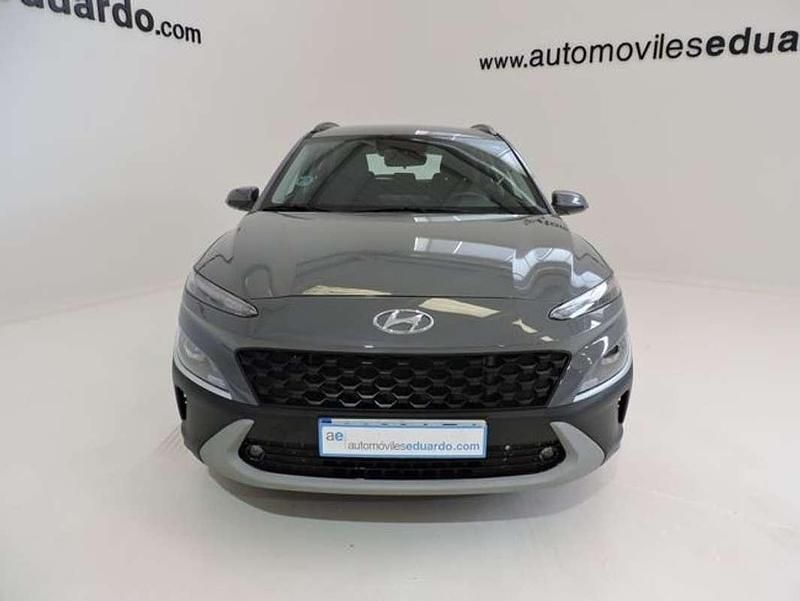 Usado Hyundai Kona 120 CV (88 kW) 2021 Gris SUV