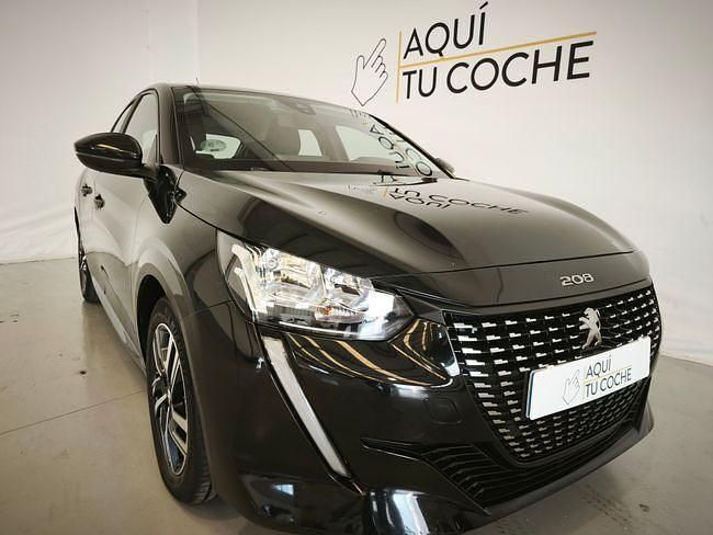 Usado Peugeot 208 Allure 102 CV (75 kW) 2023 Negro Utilitario