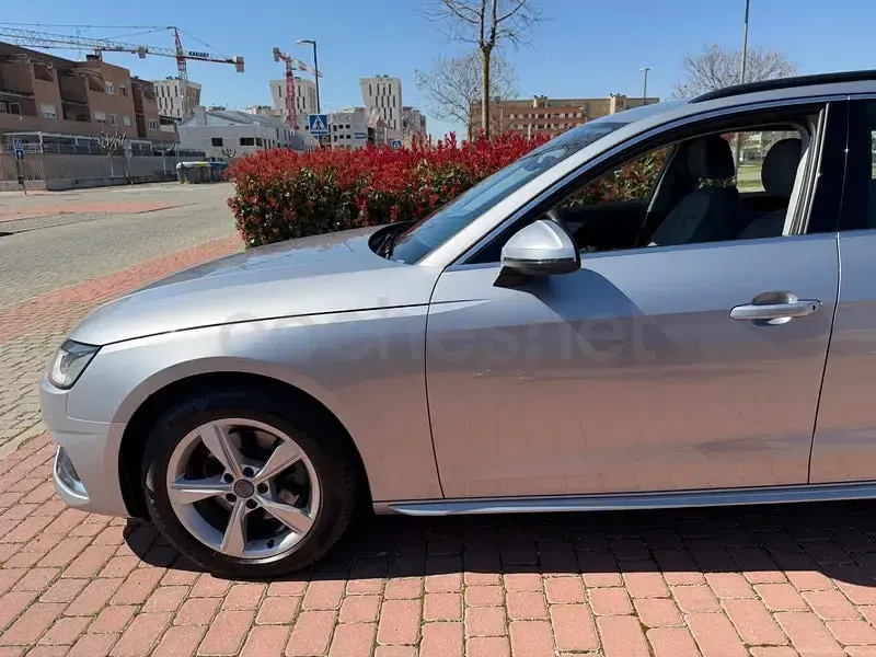 Usado Audi A4 Advanced Plus 163 CV (119 kW) 2020 Gris / plata Familiar