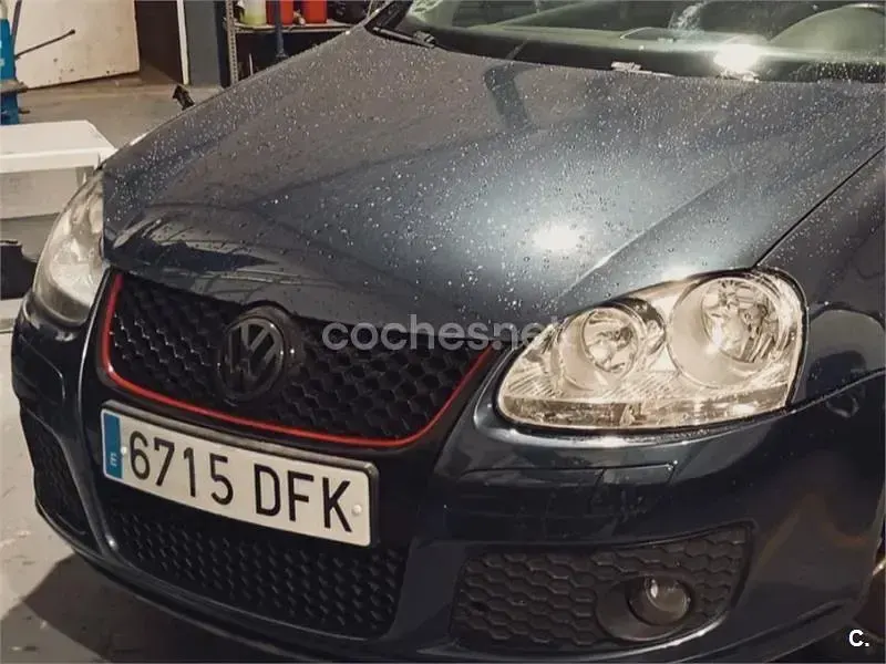 Usado VW Golf IV Sportline 105 CV (77 kW) 2005 Negro Berlina