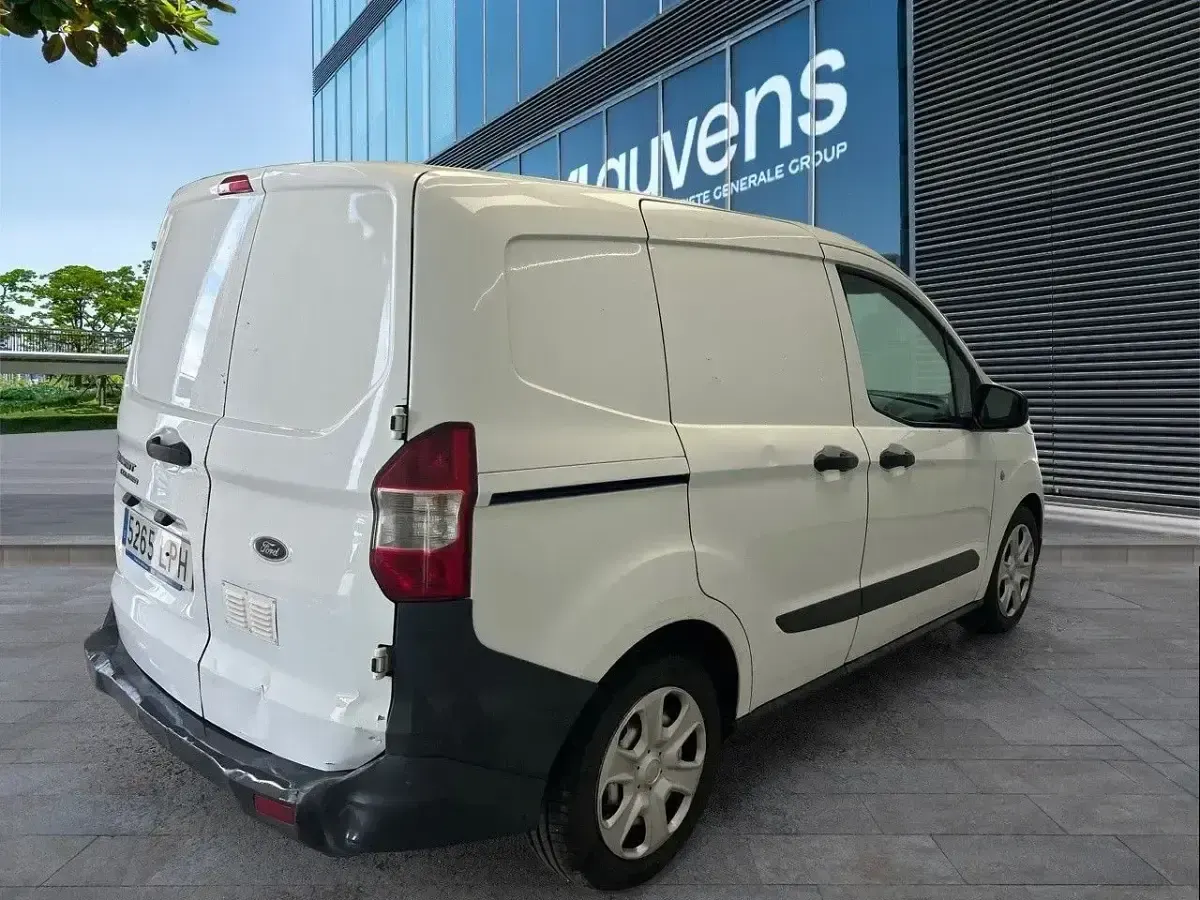 Usado Ford Transit Trend 100 CV (73 kW) 2021 Blanco Berlina