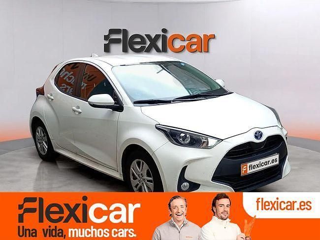Usado Toyota Yaris Hybrid Business Edition 116 CV (85 kW) 2022 Azul