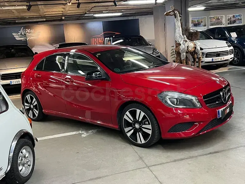 Usado Mercedes A200 Style 136 CV (100 kW) 2015 Rojo Berlina