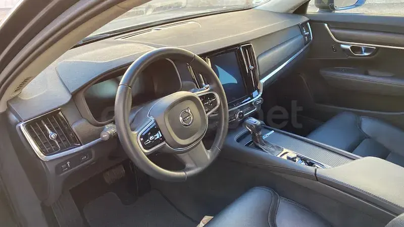 Usado Volvo V90 CC 190 CV (139 kW) 2018 Azul Familiar
