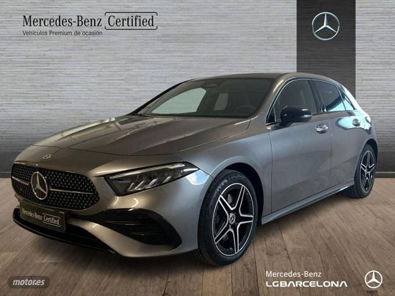 Gris / plateado Usado 2024 Mercedes A250 AMG line | 35.900 € (Precio justo) - Imagen 1/4