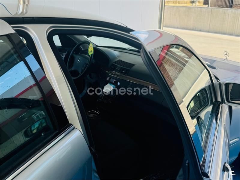 Usado Mercedes S320 204 CV (150 kW) 2004 Gris / plata Berlina