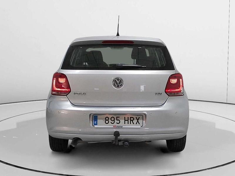 Usado VW Polo Advance 90 CV (66 kW) 2013 Gris Utilitario