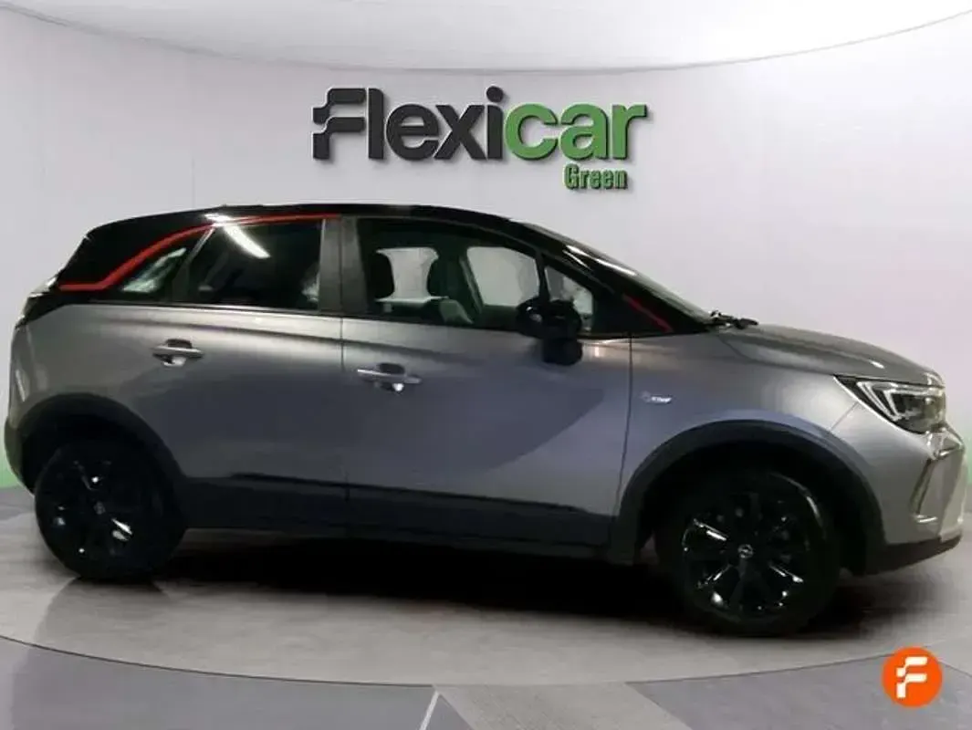 Usado Opel Crossland GS Line 110 CV (80 kW) 2021 Gris SUV