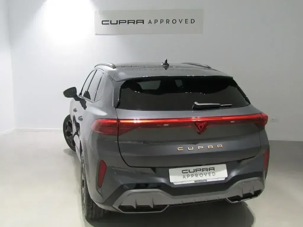Usado Cupra Terramar 204 CV (150 kW) 2025 Gris SUV