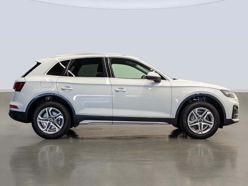 Begagnad Audi Q5 Advanced Plus 204 HK (150 kW) 2024 Vit SUV