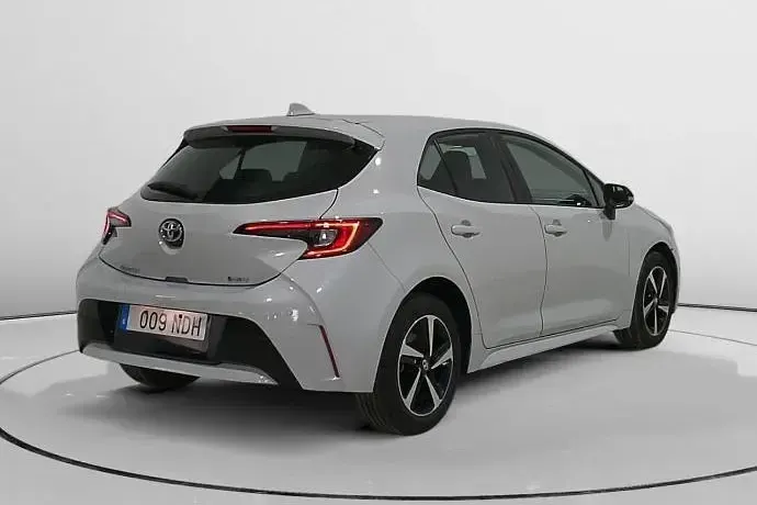 Usado Toyota Corolla Business Edition 140 CV (102 kW) 2025