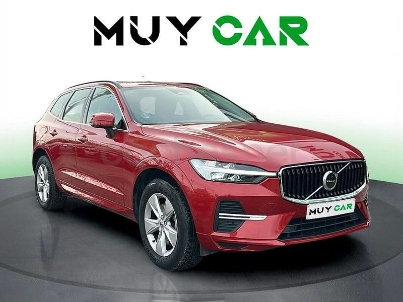 Begagnad Volvo XC60 Core 197 HK (144 kW) 2023 Röd SUV