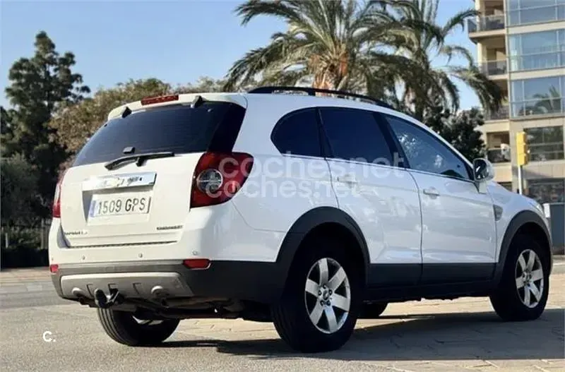 Usado Chevrolet Captiva LS 127 CV (93 kW) 2009 Blanco SUV