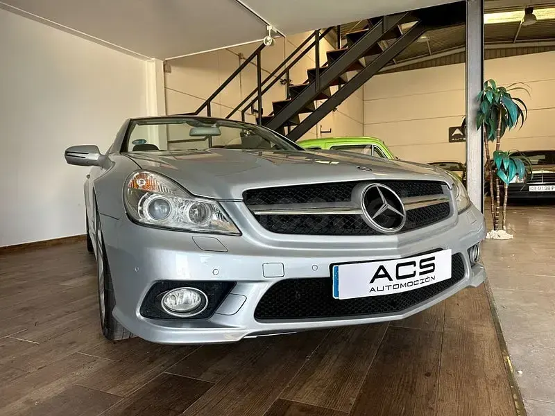 Usado Mercedes SL500 388 CV (285 kW) 2012 Gris / plata Descapotable