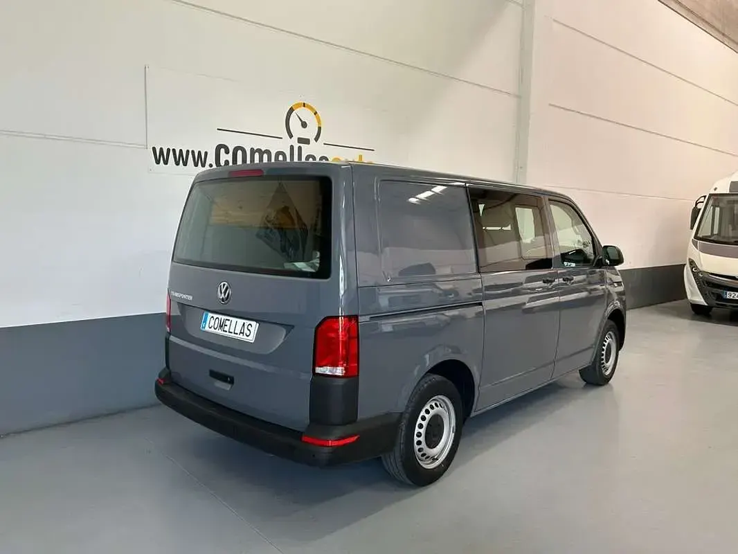 Usado VW Transporter 102 CV (75 kW) 2021 Gris Van
