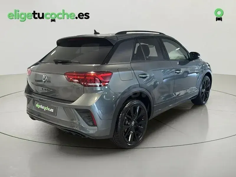 Usado VW T-Roc R-line 150 CV (110 kW) 2025 Gris / plata SUV