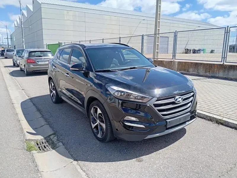 Usado Hyundai Tucson 141 CV (103 kW) 2017 Negro SUV