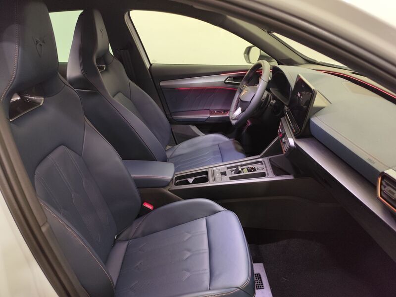 Blanco Nuevo 2024 Cupra Formentor VZ SUV | 37.900 € (Precio justo) - Imagen 1/4
