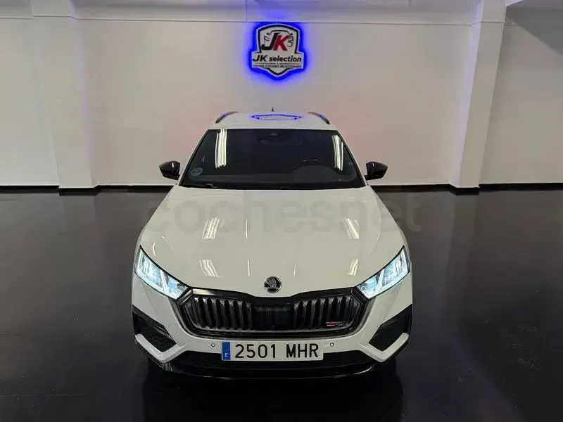 Usado Skoda Octavia RS 200 CV (147 kW) 2023 Blanco Familiar